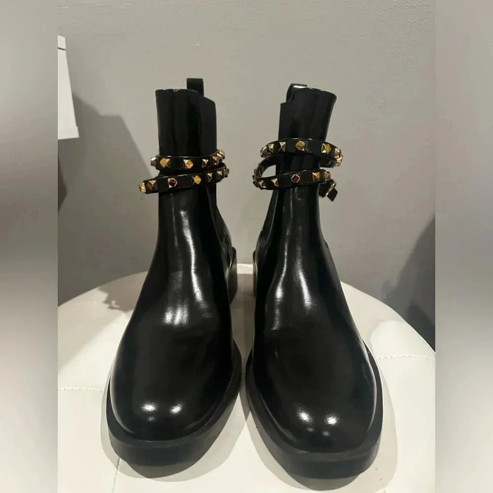 Zara Flat Chelsea Ankle Booties with studded gold straps and buckle (size 10) - Picture 5 of 12